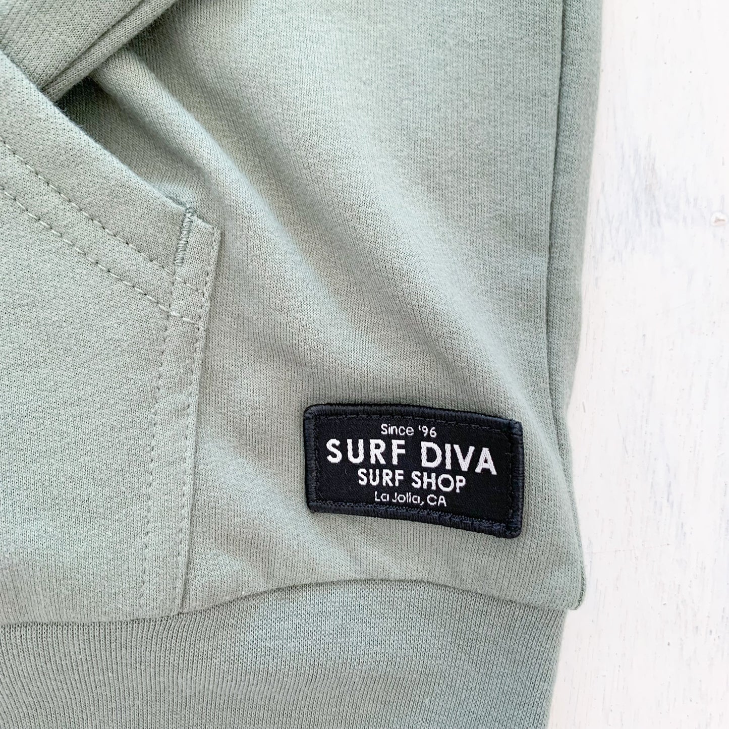 Surf Diva Surf Shop Mini Logo - ZIP HOODIE - olive