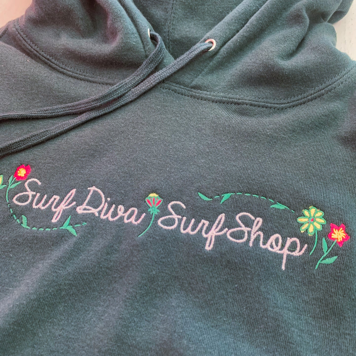HOODIE SWEATSHIRT with SURF DIVA SURF SHOP - Flowerpoint (hunter green with embroidery)