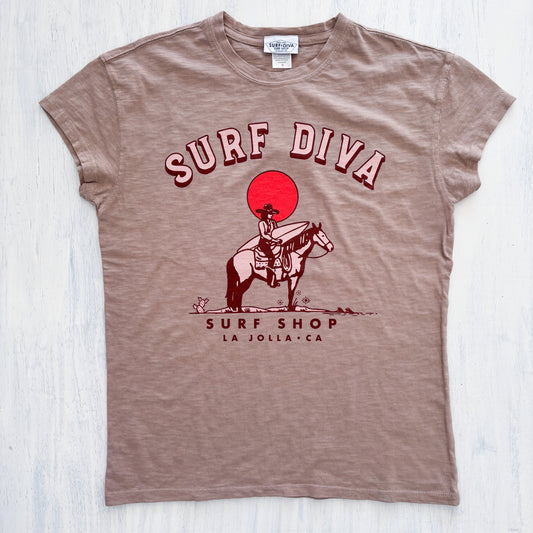Surf Diva Horizont - T-SHIRT - brown