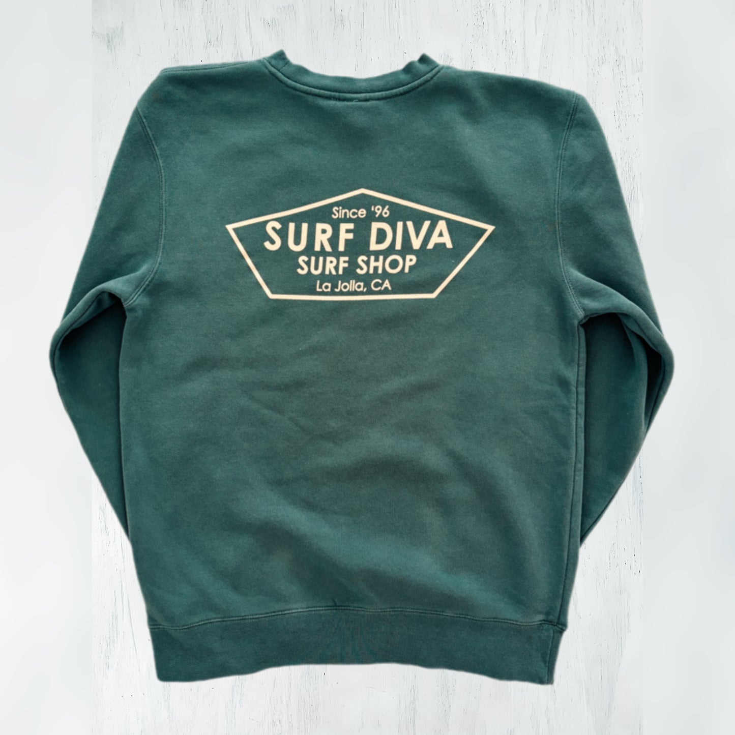 CREWNECK SWEATSHIRT with SURF DIVA SURF SHOP (alpine green)