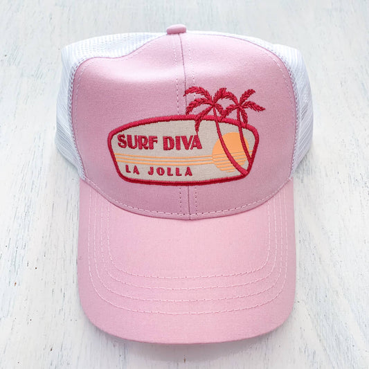 Surf Diva La Jolla - TRUCKER HAT (pink & white)
