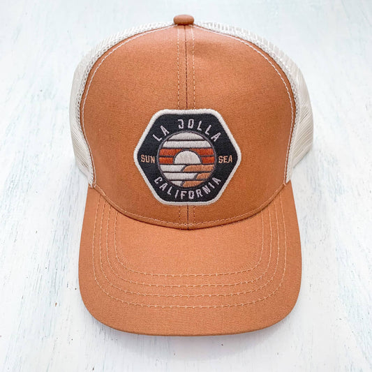 La Jolla, California Hex Wave - TRUCKER HAT (brown & wite)